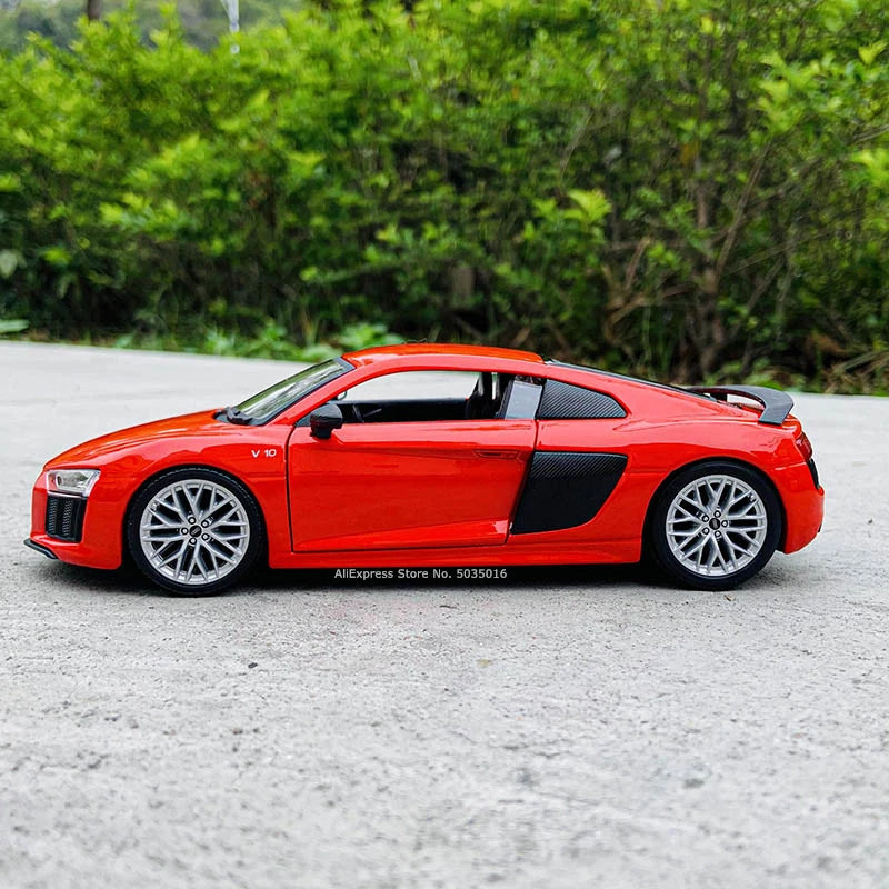 1:24 Scale Audi R8 V10 Plus Car Model