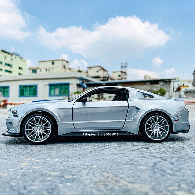 1:24 Scale 2014 Ford Mustang Model - Need for Speed Edition