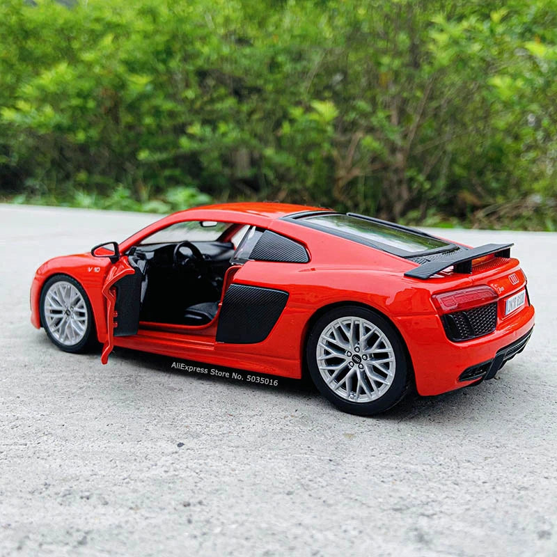 1:24 Scale Audi R8 V10 Plus Car Model