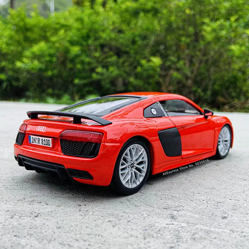 1:24 Scale Audi R8 V10 Plus Car Model