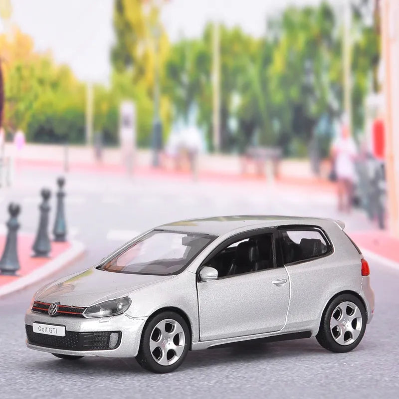 1:36 Scale VW Golf Mk6 Scale Model - with pullback mechanism!