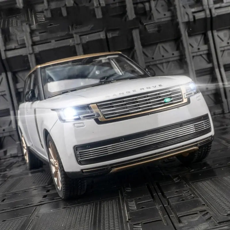 1:18 Range Rover SV 2022 Car Model